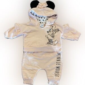 Minnie Mouse Disney Outfit